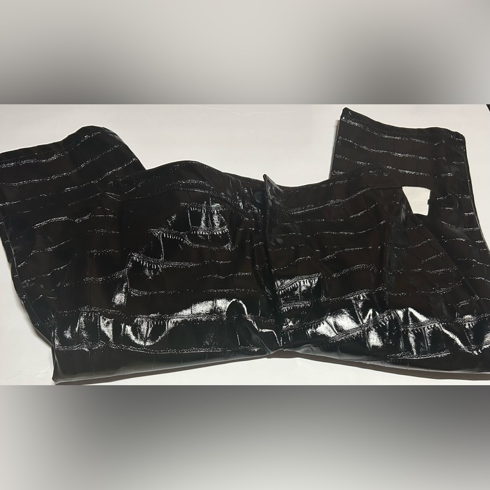 Shein size 4 women’s pants snake print black